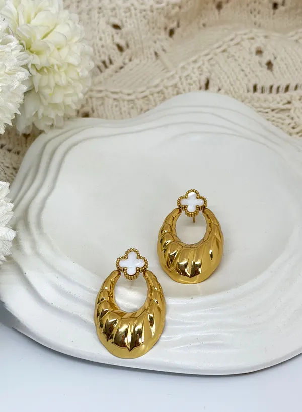 Clover_Ripples_18kt_Gold_Plated_Stud_Earrings