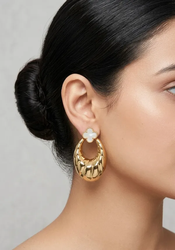 Clover_Ripples_18kt_Gold_Plated_Stud_Earrings