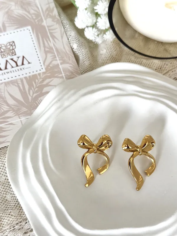 Muse_Bow_Stud_Earrings