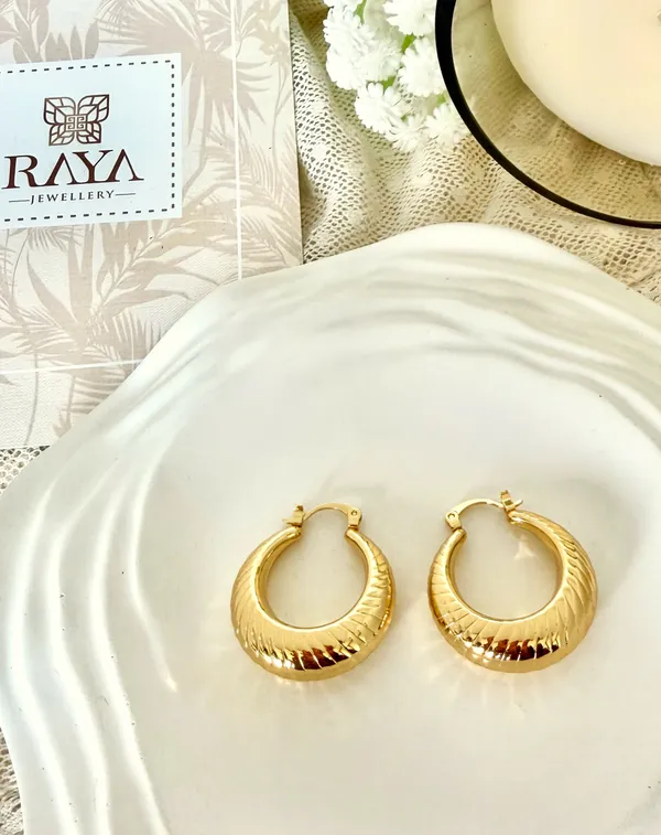 Everyday_Luxe_18kt_Gold_Plated_Round_Hoop_Earrings