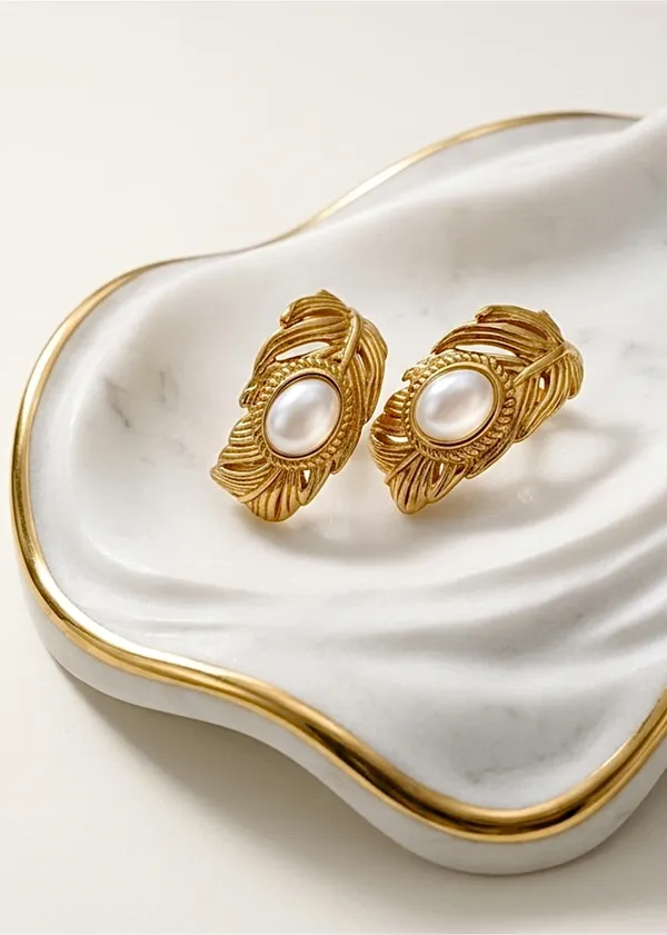 Vintage_Feathers_Hoop_Earrings