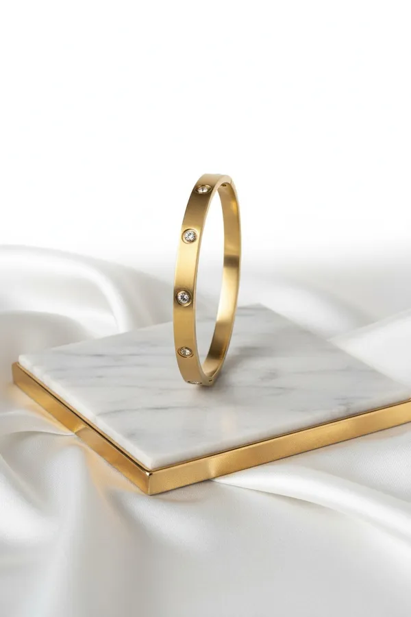 Everen_Gold_Bangle_Bracelet