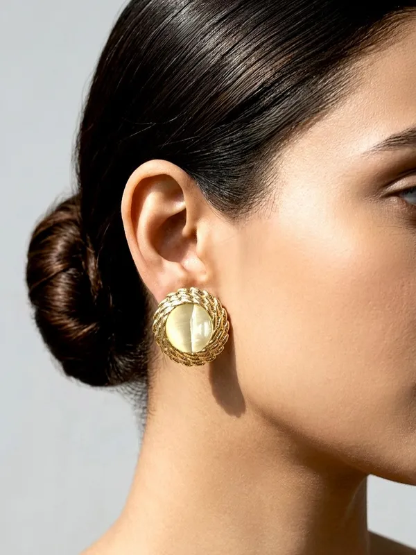 Fiona_Moonstone_18kt_Gold_Plated_Round_Stud_Earrings