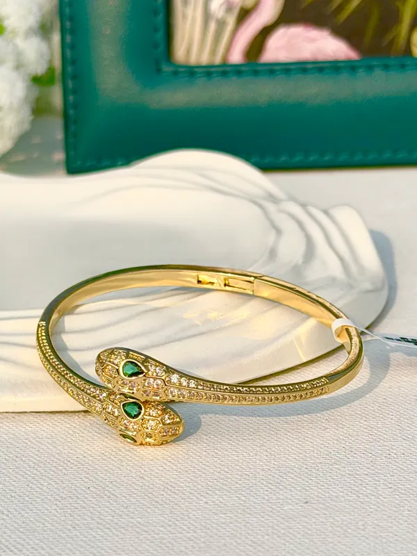 Cara_Serpant_Zircon_Luxe_Bangle_Bracelet
