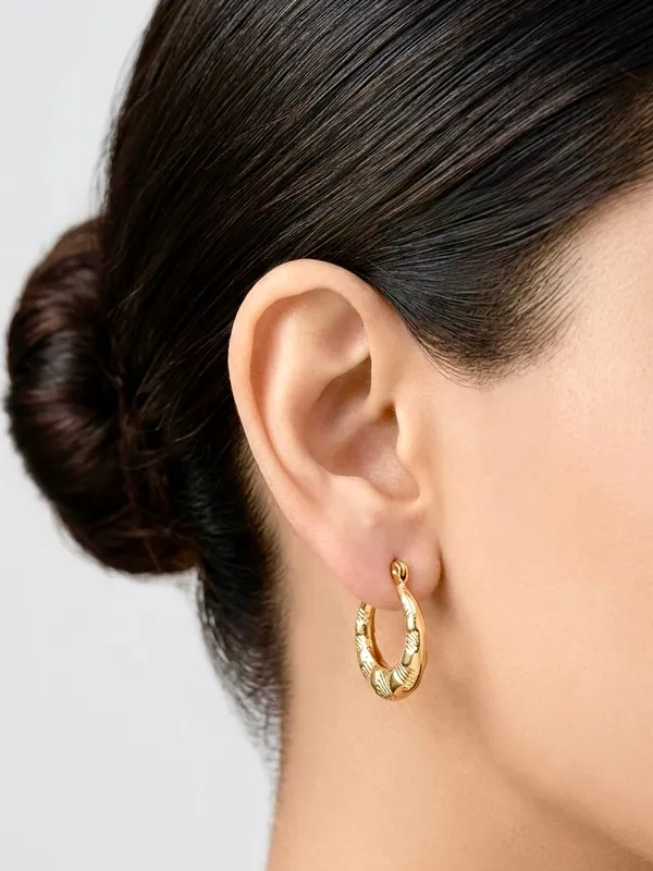 Evelyn_Everyday_Waterproof_Hoop_Earrings