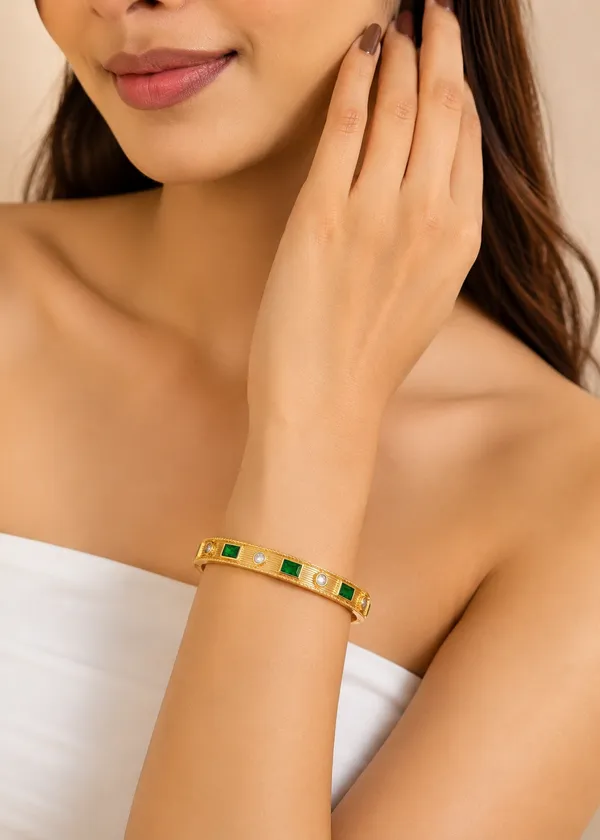Veronica_Emerald_Crystals_Luxe_Bangle_Bracelet