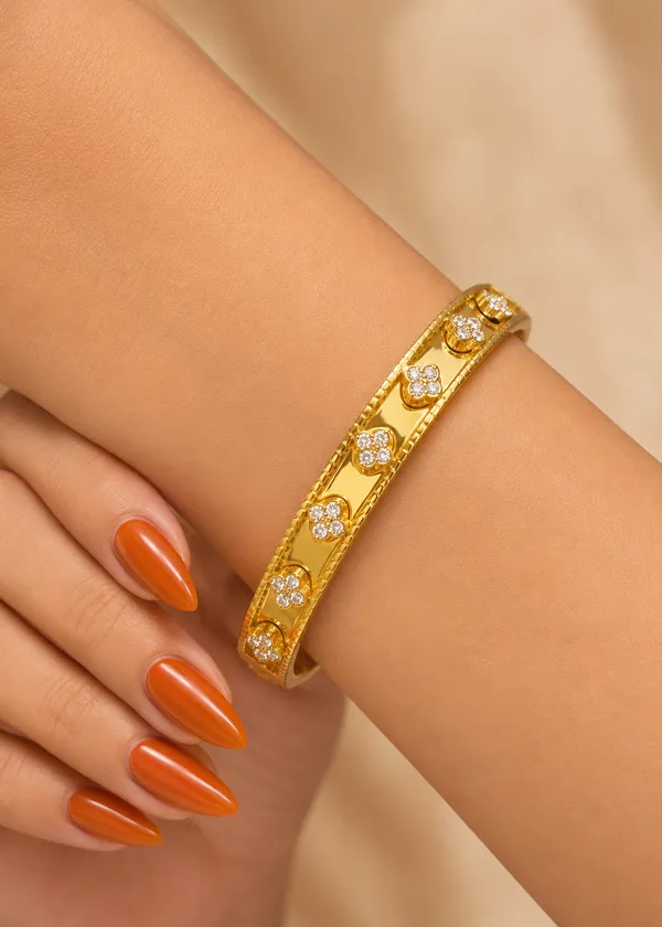 Georgina_Luxe_Clover_Diamonds_Bracelet