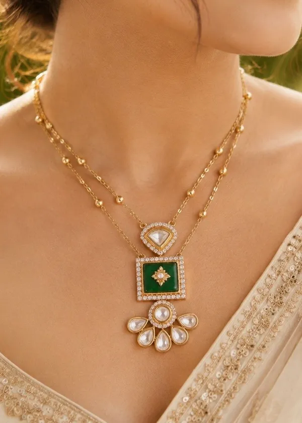 Amyra_Kundan_Polki_Layered_Pendant_Necklace_Set