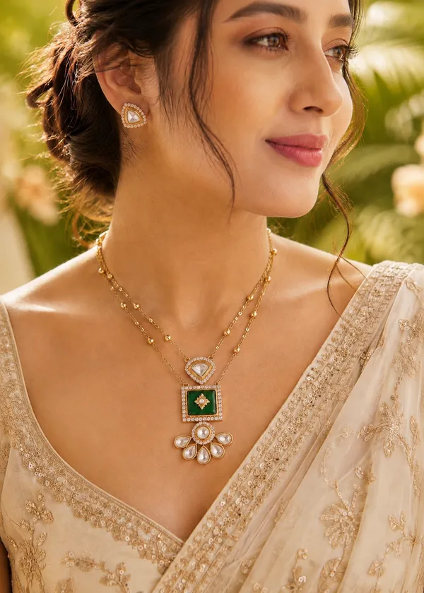 Amyra_Kundan_Polki_Layered_Pendant_Necklace_Set