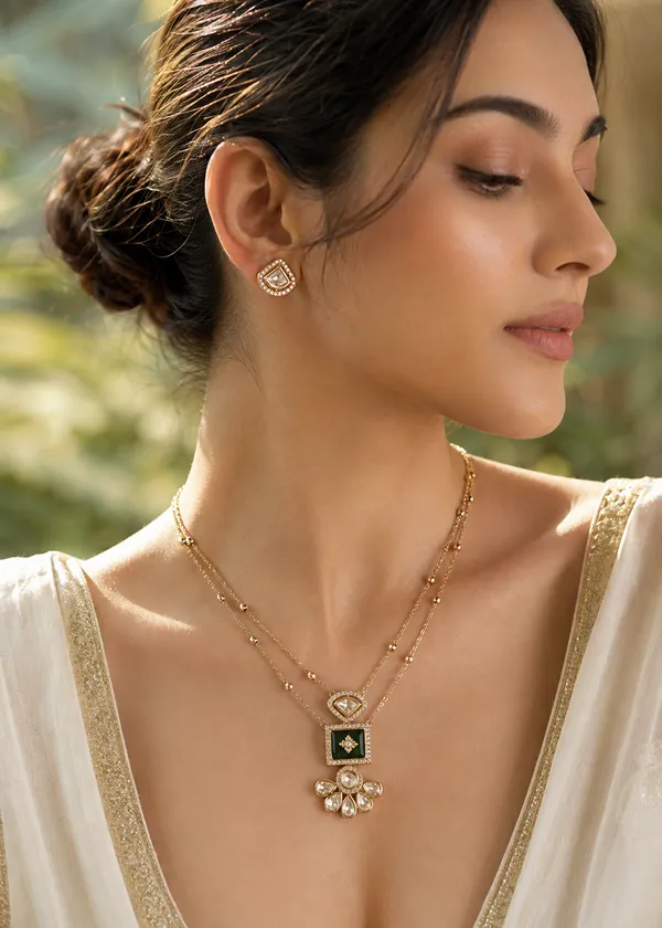 Amyra_Kundan_Polki_Layered_Pendant_Necklace_Set
