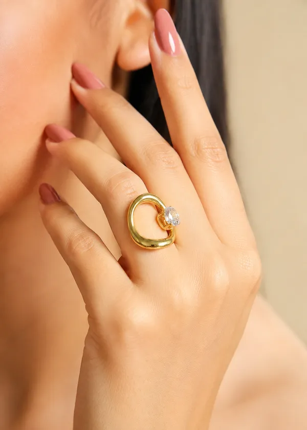 Aurelia_Sculpted_Solitaire_Statement_Ring