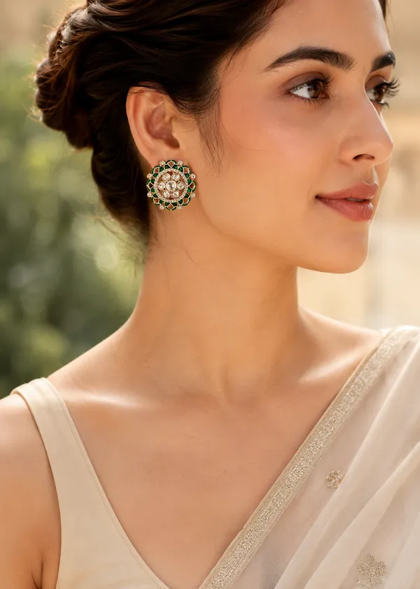 Maharani_Floral_Polki_Emerald_Stud_Earrings