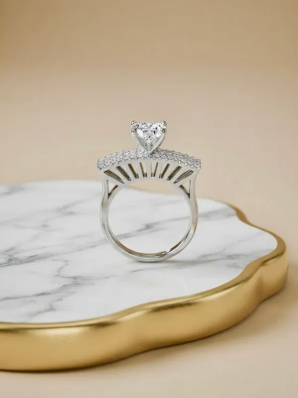 Amara_CZ_Diamonds_Solitaire_Cocktail_Ring