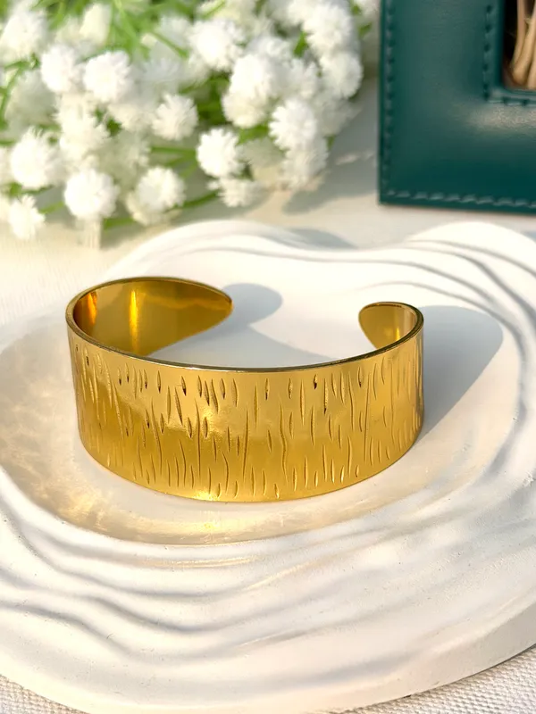 Julia_Cuff_Bracelet