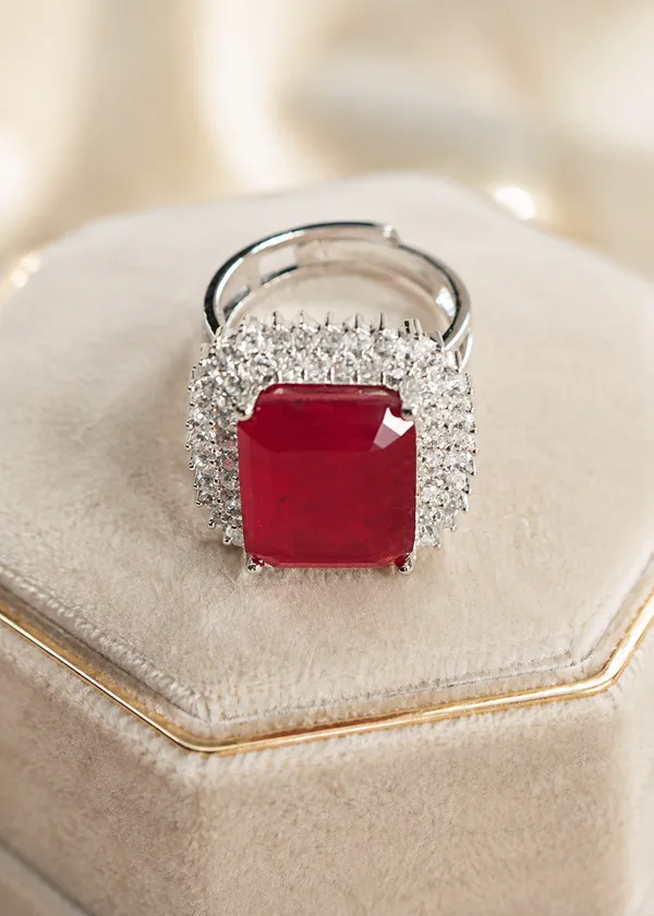 Exquisite_Ruby_Double_Halo_Cocktail_Ring