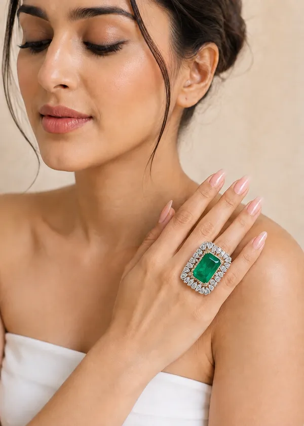 Nita_Ambani_Inspired_Outstanding_Emerald_Diamonds_Ring