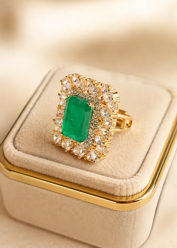 Nita_Ambani_Inspired_Outstanding_Emerald_Diamonds_Ring