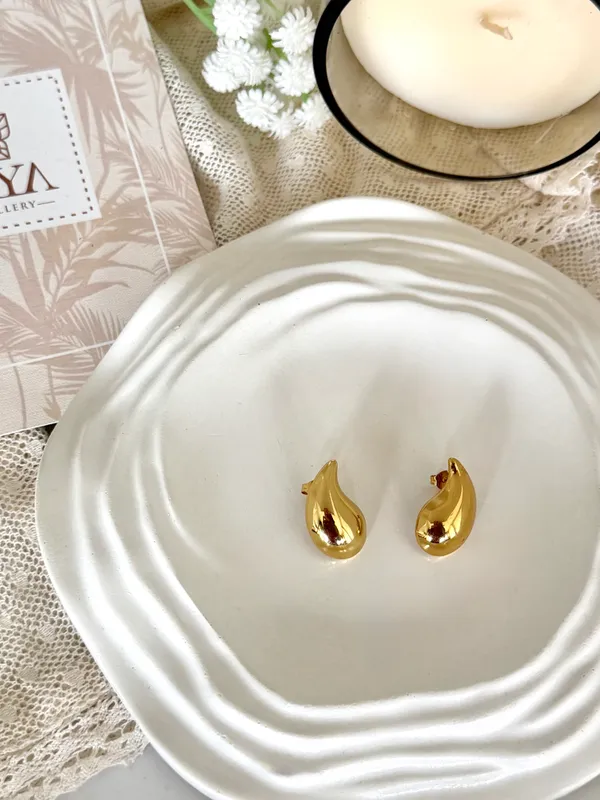 No_Drama_Flat_Drops_Stud_Earrings