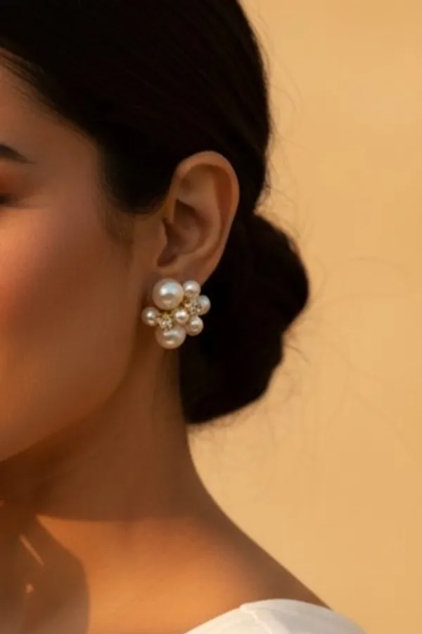 Bohemian_Cluster_Pearls_Stud_Earrings