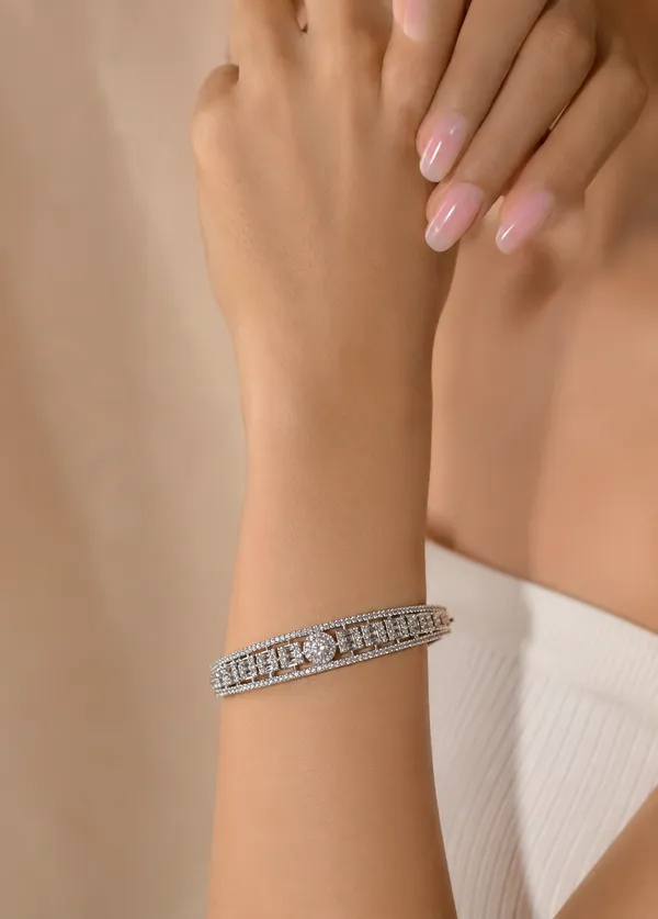 Empress_Aura_Silver_Radiance_Bracelet