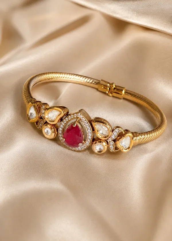 Ruby_Royale_Moissanite_Polki_Front_Opening_Bangle_Bracelet