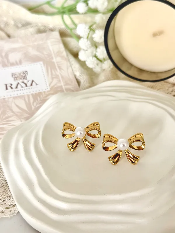 Bella_Bow_Pearl_Stud_Earrings