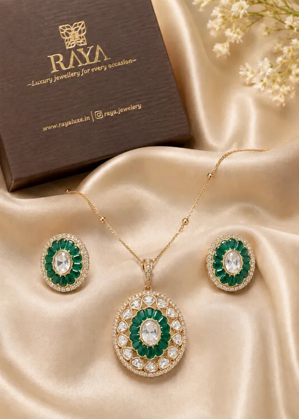 Emerald_Jharokha_Polki_Pendant_Necklace_Set