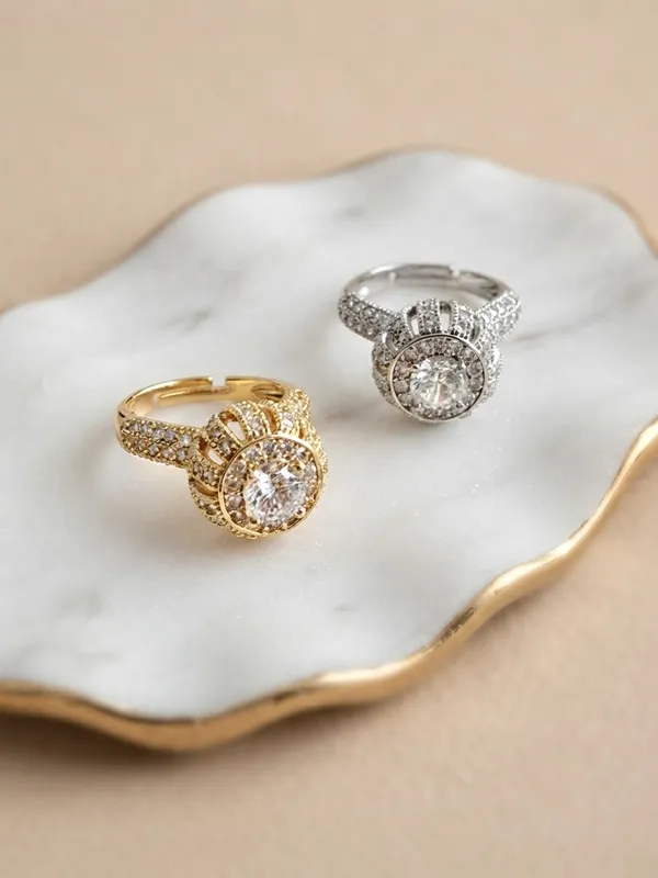 Melissa_Solitaire_Halo_Silver_Statement_Ring