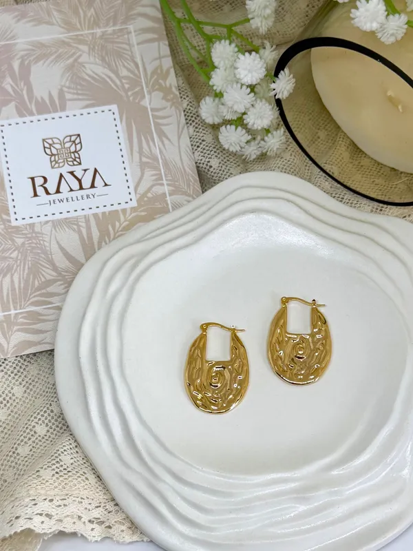 18kt_Gold_Plated_Hammered_Everyday_Luxe_Hoop_Earrings