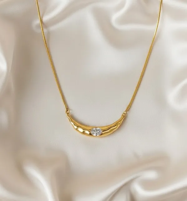 Rossa_Gold_Plated_Zircon_Stud_Arc_Statement_Necklace