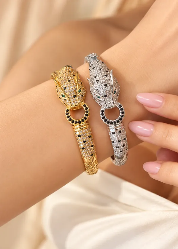 Cleopatra_Gold_Emerald_Panther_Bracelet