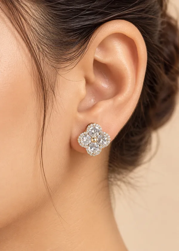 Amelia_Gold_Luxe_Crystal_Clover_Earrings