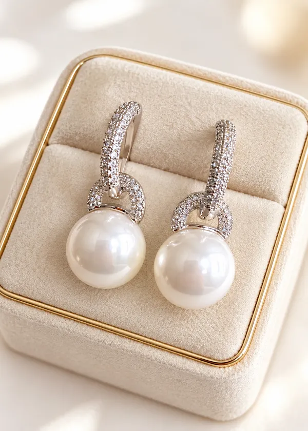 Clara_2_in_1_Style_Changing_Pearl_Luxe_Earrings
