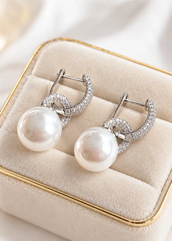 Clara_2_in_1_Style_Changing_Pearl_Luxe_Earrings