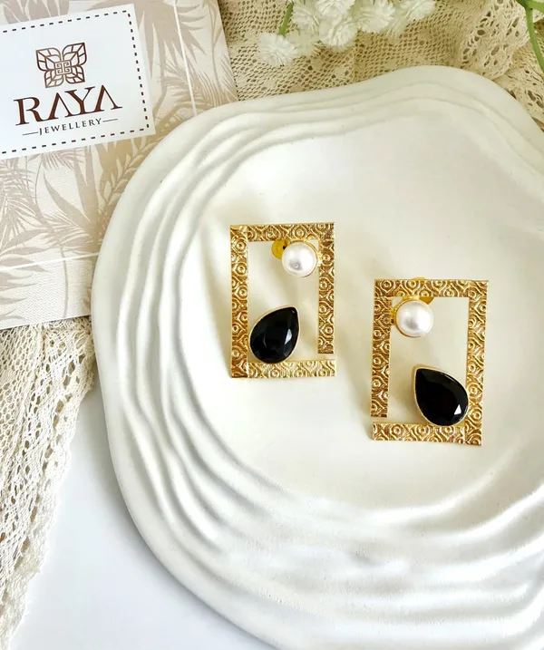 Ashley_Black_Onyx_Pearl_Brass_Earrings