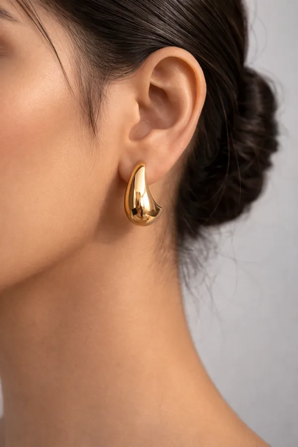 Waterproof_Crescent_Moon_Hoop_Earrings