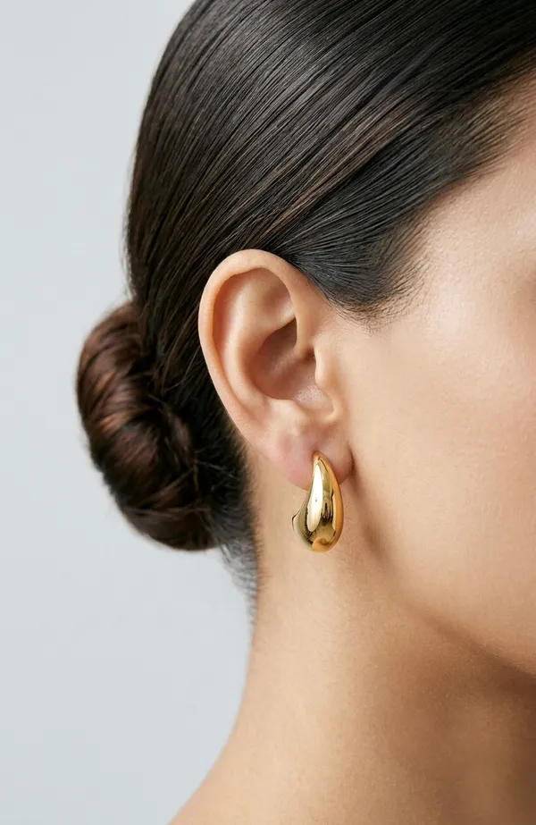 Waterproof_Crescent_Moon_Hoop_Earrings