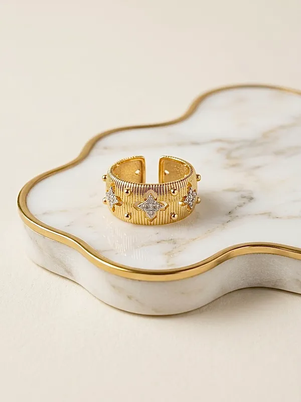 Eliza_Zircon_Elegance_Ring
