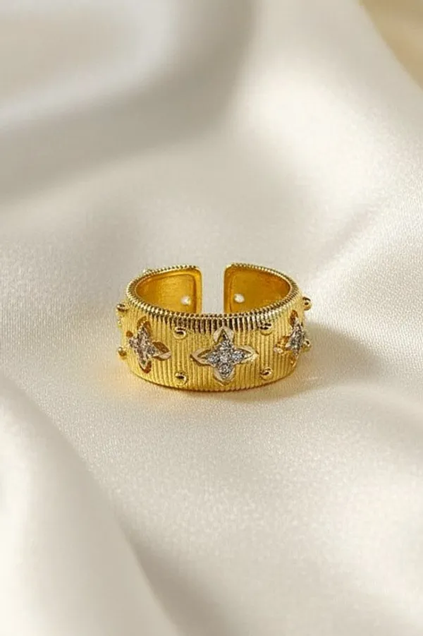 Eliza_Zircon_Elegance_Ring
