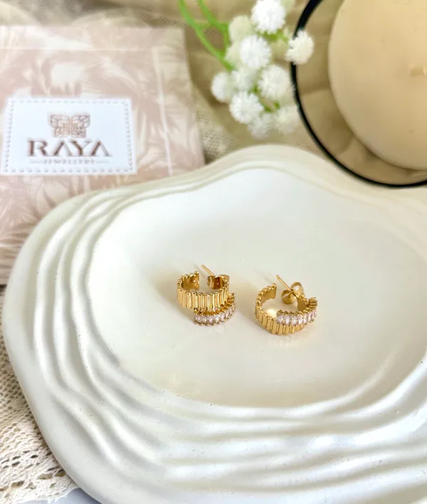 Baguette_Dainty_Hoop_Earrings