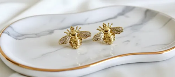 Gold_Plated_Zircon_Bee_Stud_Earrings