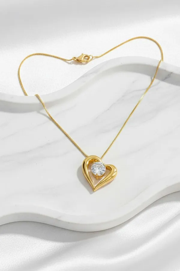 Solitaire_Heart_Luxe_Necklace