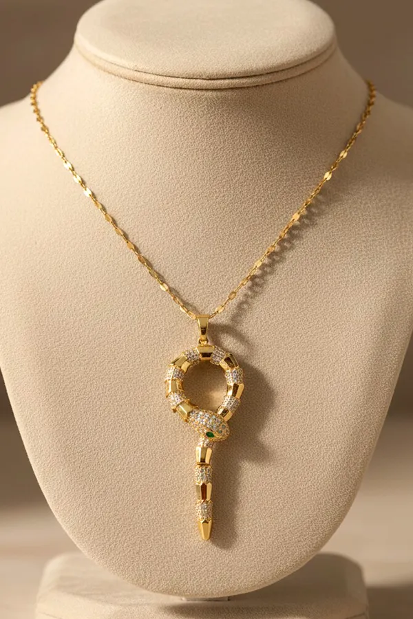 Luxe_Zircon_Serpant_Necklace