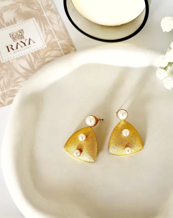 Serena_Pearl_Pops_Textured_Brass_Earrings