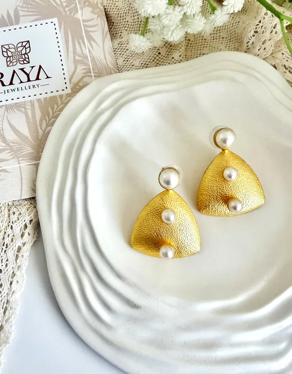 Serena_Pearl_Pops_Textured_Brass_Earrings