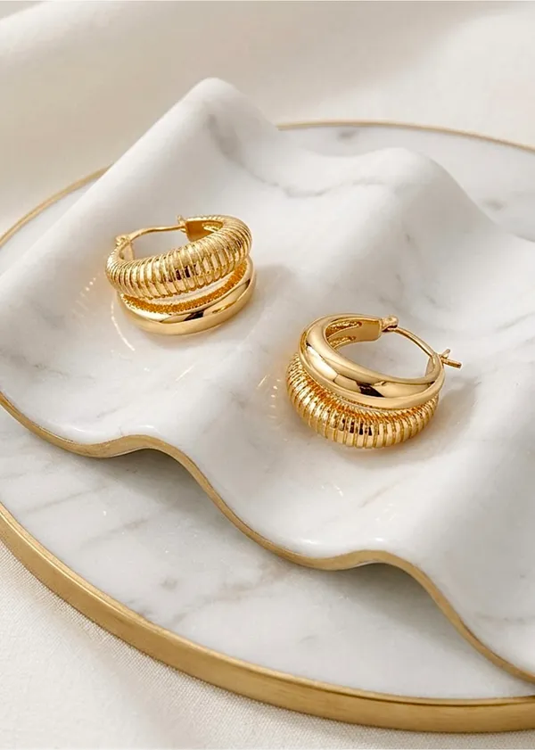 Kim_Elegance_2_Layered_Hoop_Earrings