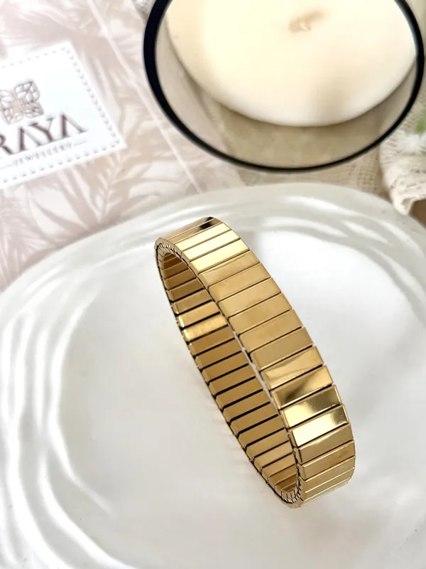 Cleopatra_Elastic_Gold_Band_Luster_Bracelet