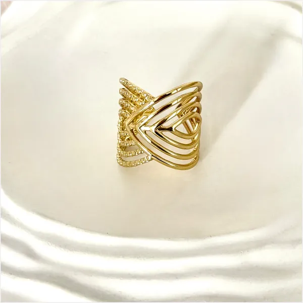 Vera_Statement_Gold_Ring