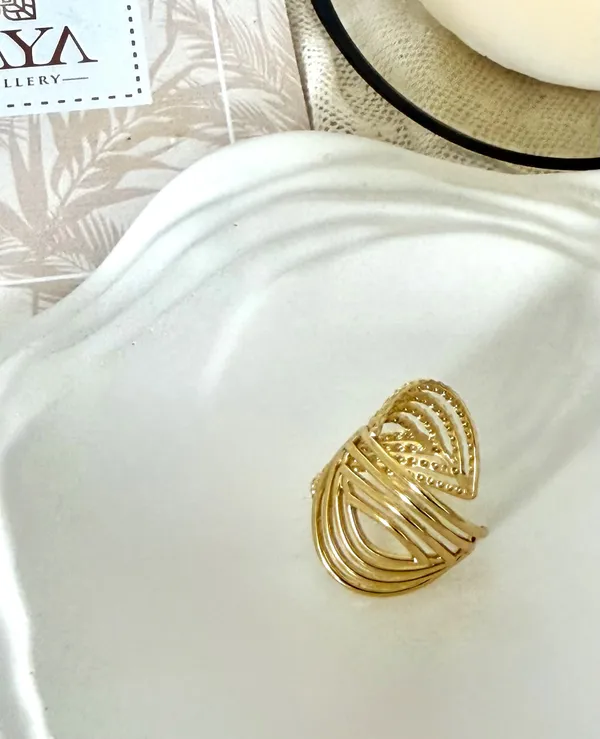 Vera_Statement_Gold_Ring