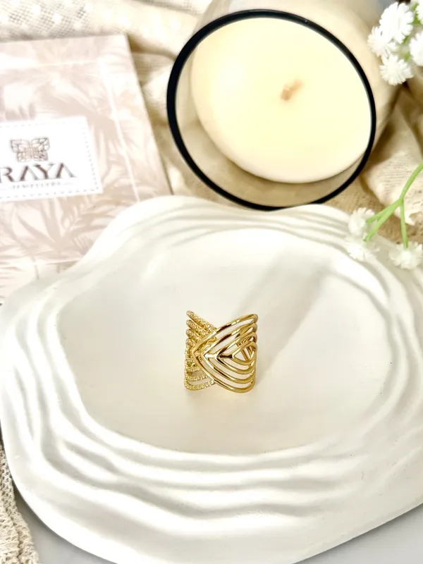 Vera_Statement_Gold_Ring